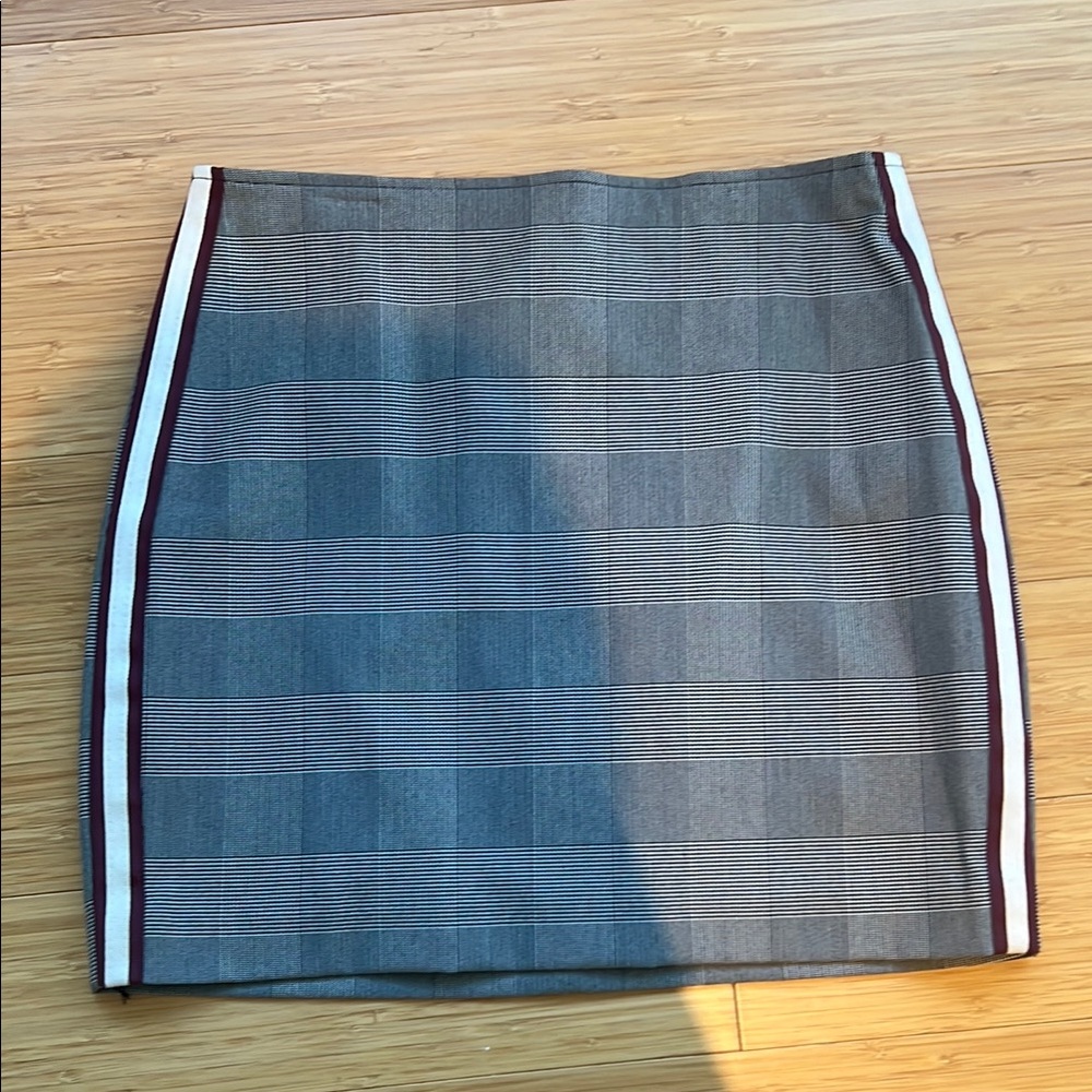Chic Gray Plaid Skirt with White and Red Trim